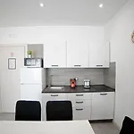 Life Гостевой дом 4*